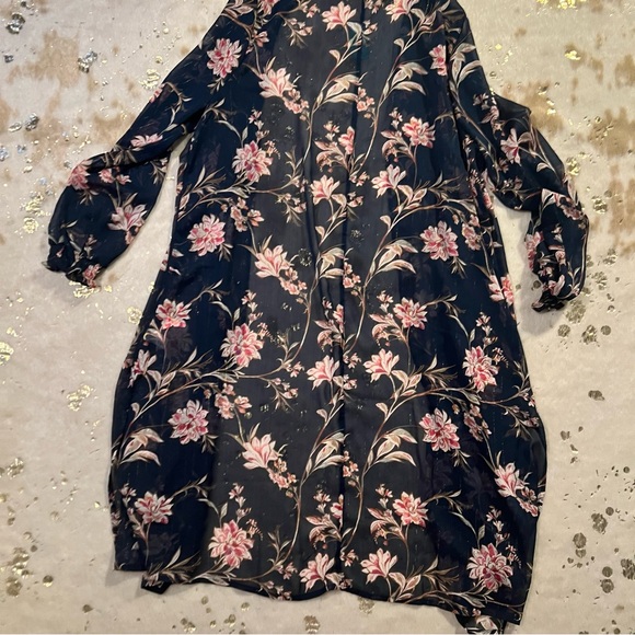 NWT Maurice’s 1X Plus Size Floral Kimono - Picture 3 of 8